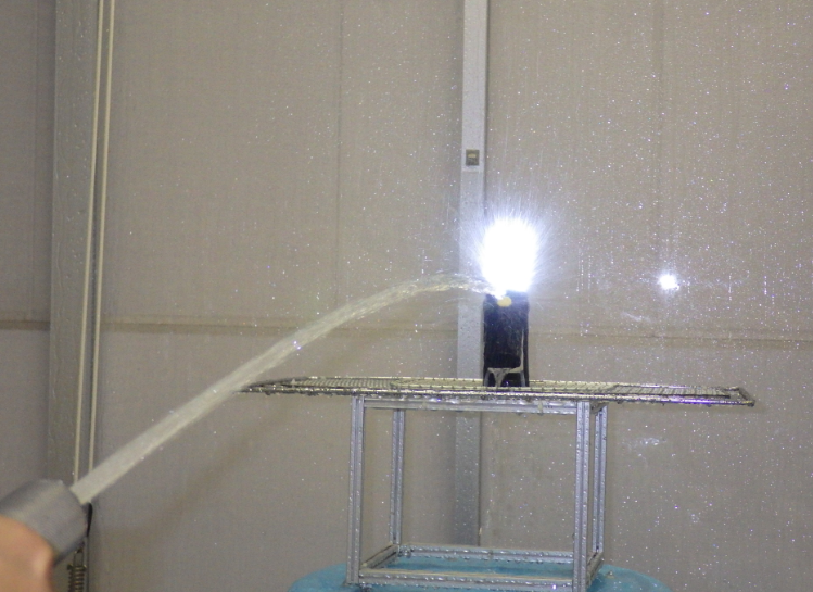 IP試験 電気機械器具の筐体への保護等級試験